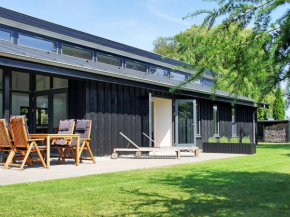 Holiday Home Pavle - 700m from the sea by Interhome, Bogø By